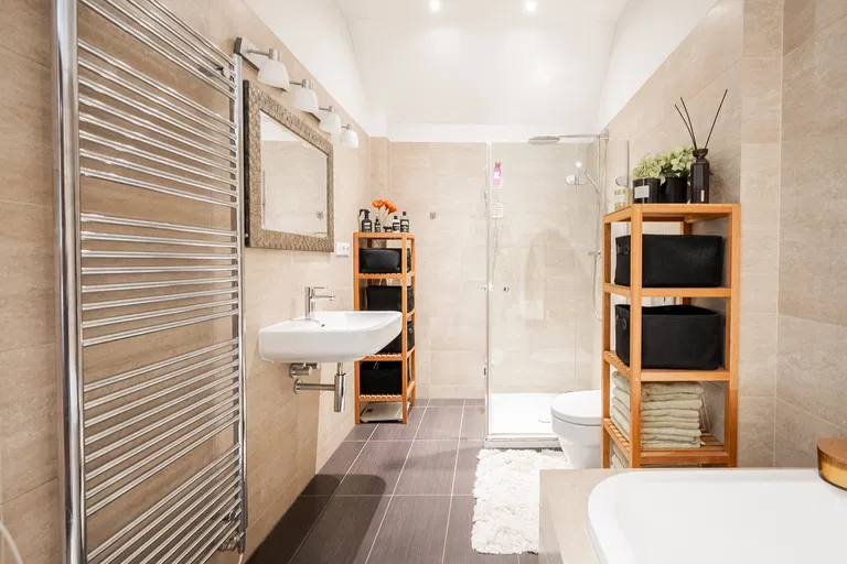 Chotěbuzská, Benice - Praha 10 | Predaj, Rodinný dom, 6-izbový, 338 m²