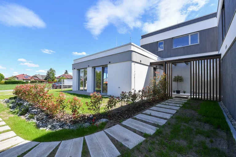 Racková, Jesenice - Praha-západ | Sale, Apartment, One-bedroom (2+kk), 56 m²