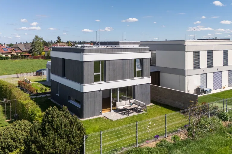 Racková, Jesenice - Praha-západ | Sale, Apartment, Three-bedroom (4+kk), 132 m²