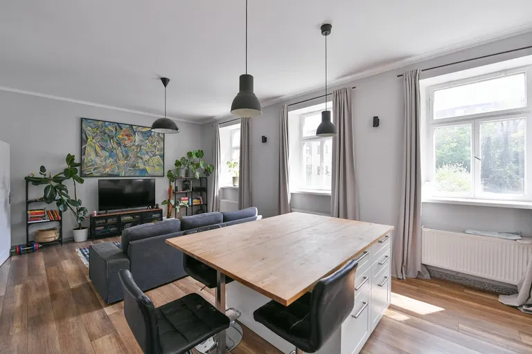 Wolkerova, Bubeneč - Prague 6 | Sale, House, Nineteen-bedroom (20+kk), 450 m²