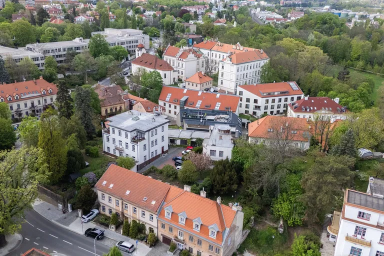 Wolkerova, Bubeneč - Prague 6 | Sale, House, Nineteen-bedroom (20+kk), 450 m²