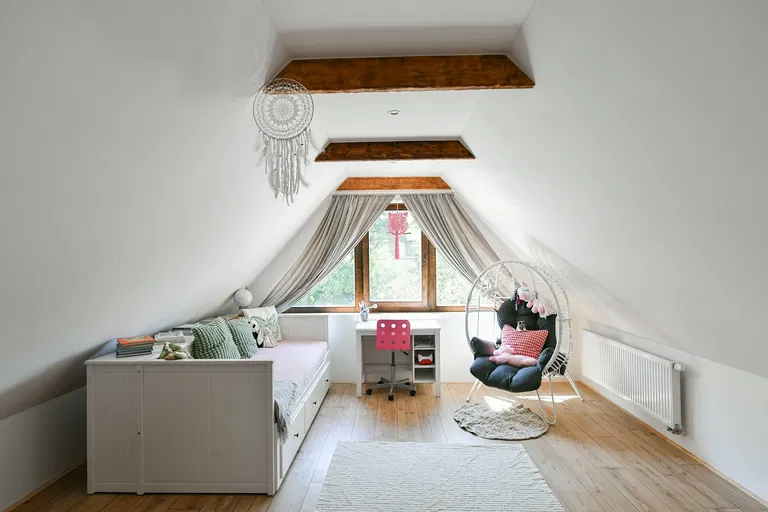 Střihov, Sloveč - Nymburk | Sale, House, Three-bedroom (4+kk), 150 m²