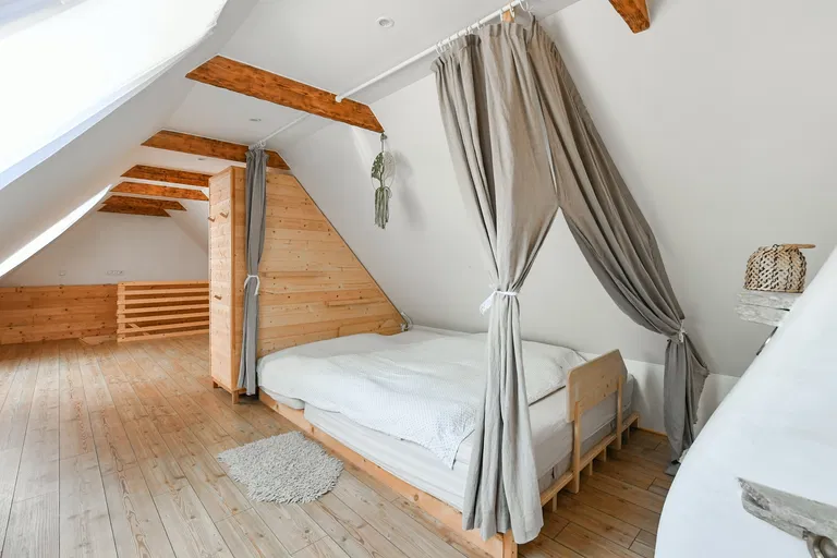 Střihov, Sloveč - Nymburk | Sale, House, Three-bedroom (4+kk), 150 m²