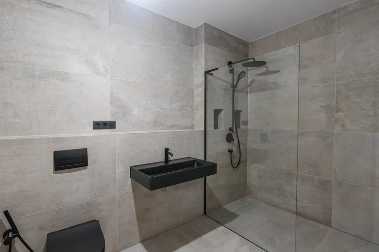 Zeyerova, Mariánské Lázně - Cheb | Sale, Apartment, One-bedroom (2+kk), 123 m²