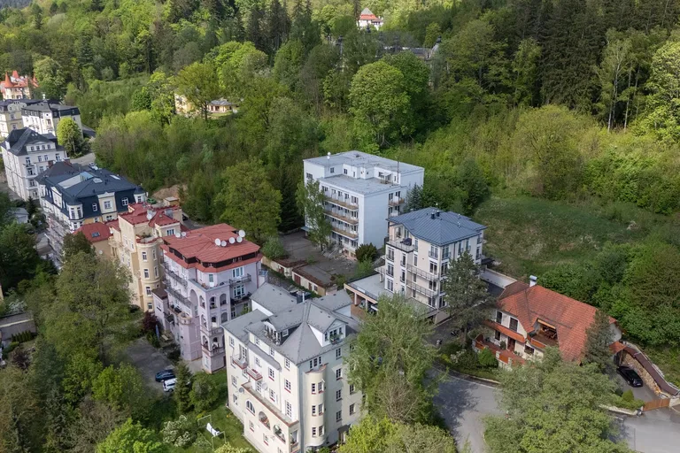 Zeyerova, Mariánské Lázně - Cheb | Sale, Apartment, One-bedroom (2+kk), 123 m²