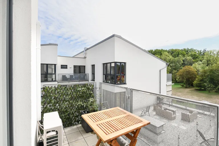 Mezilehlá, Hrdlořezy - Praha 9 | Predaj, Byt, 3-izbový, 74 m²