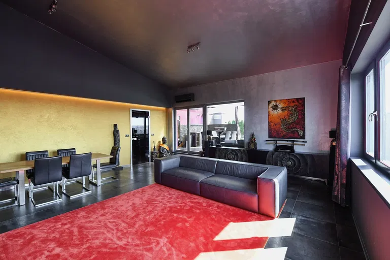 Na Slatince, Záběhlice - Praha 10 | Predaj, Byt, 3-izbový, 280 m²