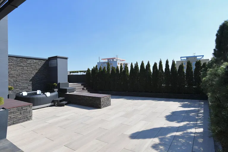 Na Slatince, Záběhlice - Praha 10 | Predaj, Byt, 3-izbový, 280 m²