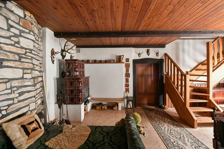 Houska, Blatce - Česká Lípa | Sale, House, Five-bedroom (6+kk), 245 m²