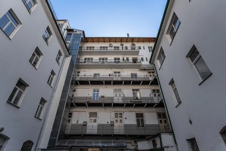 Seifertova, Žižkov - Praha 3 | Predaj, Bytový dom, 3950 m²