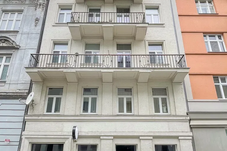 Heydukova, Staré Mesto - Bratislava I | Predaj, Obchodný priestor, 62 m²