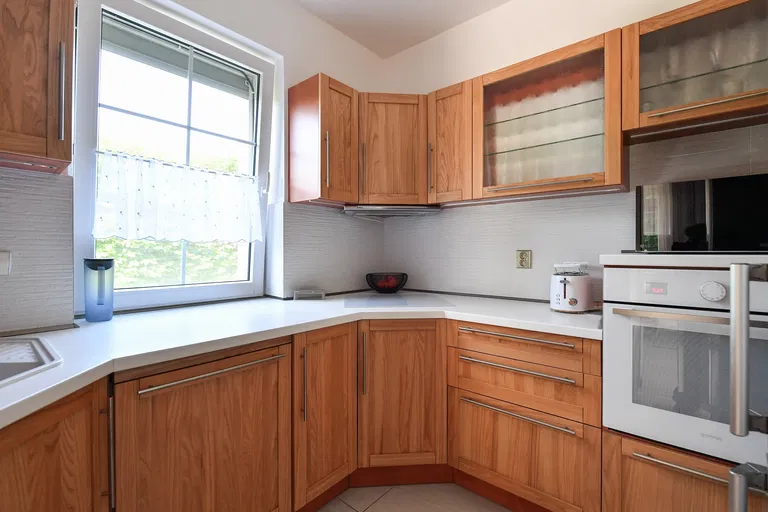 Modřínová, Postřižín - Mělník | Sale, House, Four-bedroom (5+kk), 215 m²