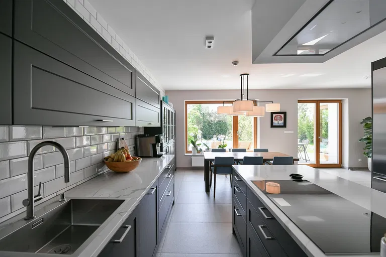 Obtočná, Řepy - Praha 6 | Predaj, Rodinný dom, 7-izbový, 446 m²