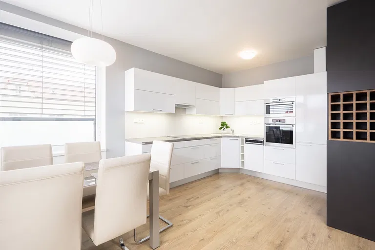 P. Bezruče, Valtice - Břeclav | Sale, Apartment, One-bedroom (2+kk), 77 m²