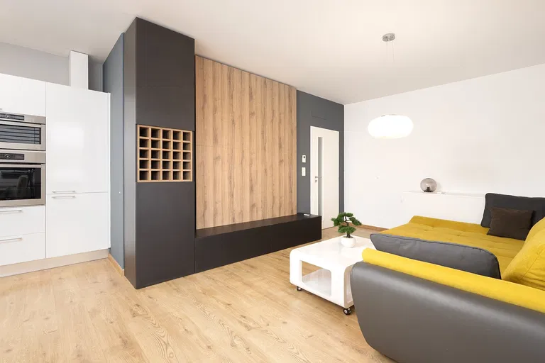 P. Bezruče, Valtice - Břeclav | Sale, Apartment, One-bedroom (2+kk), 77 m²