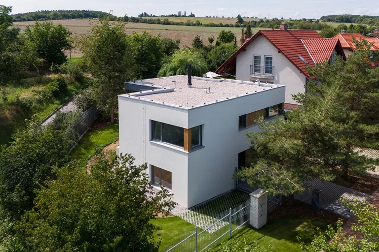 Starodvorská, Lysolaje - Prague 6 | Sale, House, Three-bedroom (4+kk), 151 m²
