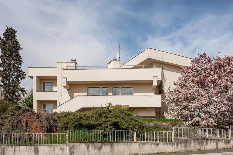 Nad Pomníkem, Hlubočepy - Prague 5 | Sale, House, Five-bedroom (6+kk), 308 m²