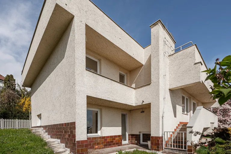 Nad Pomníkem, Hlubočepy - Prague 5 | Sale, House, Five-bedroom (6+kk), 308 m²