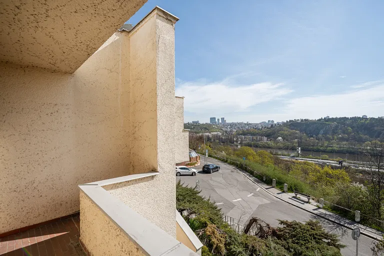 Nad Pomníkem, Hlubočepy - Prague 5 | Sale, House, Five-bedroom (6+kk), 308 m²