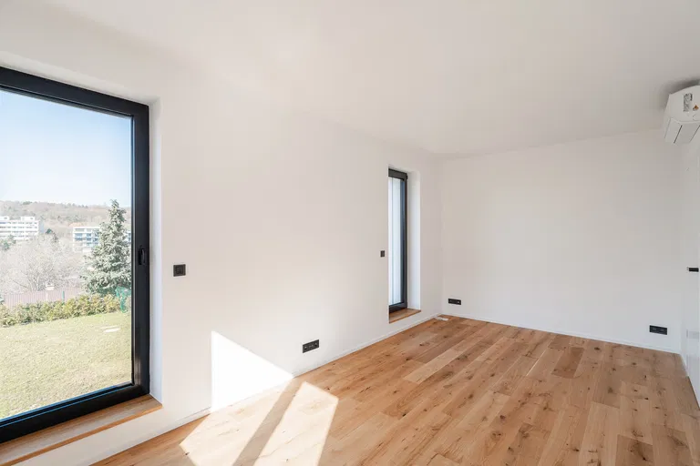 Ke Koh-i-nooru, Stodůlky - Prague 5 | Sale, House, Six-bedroom (7+kk), 300 m²