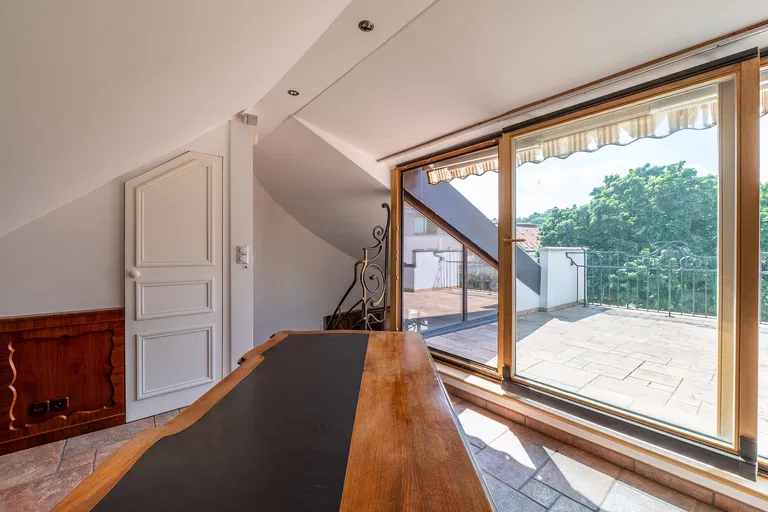 Michalská, Staré Mesto - Bratislava I | Sale, Apartment, Five-bedroom (6+kk), 208 m²
