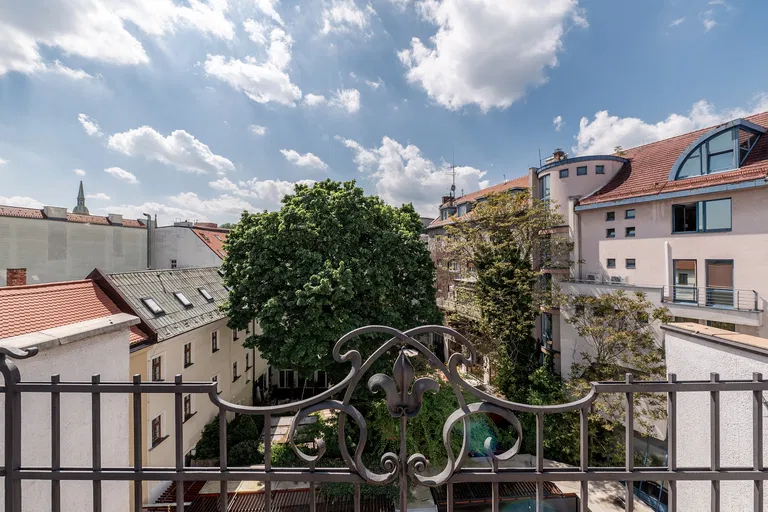Michalská, Staré Mesto - Bratislava I | Sale, Apartment, Five-bedroom (6+kk), 208 m²