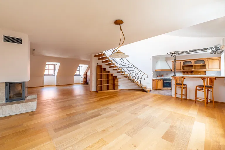Michalská, Staré Mesto - Bratislava I | Sale, Apartment, Five-bedroom (6+kk), 208 m²