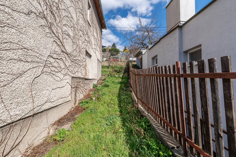 Vidlicová, Nové Mesto - Bratislava III | Sale, House, Four-bedroom (5+kk), 291 m²
