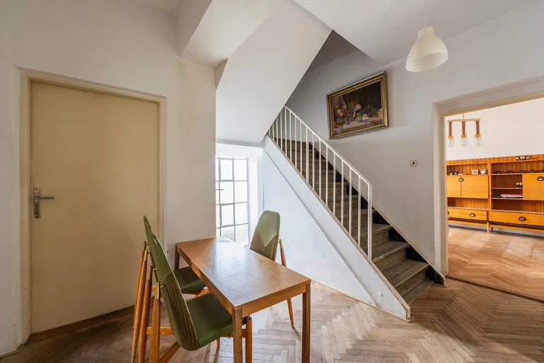 Vidlicová, Nové Mesto - Bratislava III | Sale, House, Four-bedroom (5+kk), 291 m²