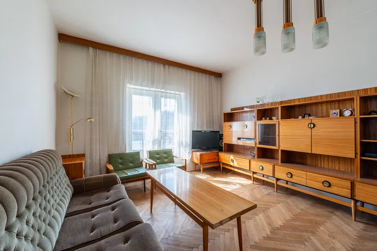 Vidlicová, Nové Mesto - Bratislava III | Sale, House, Four-bedroom (5+kk), 291 m²
