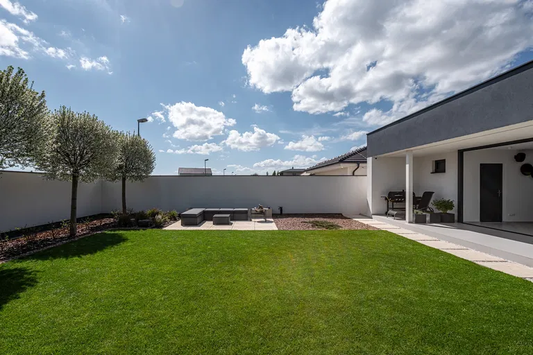 Hviezdna - Trnava | Predaj, Rodinný dom, 4-izbový, 258 m²