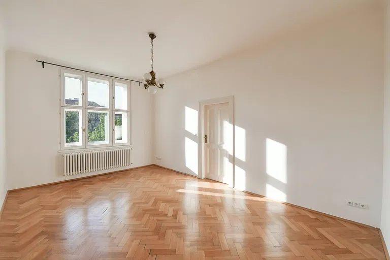 U Starého hřbitova, Staré Město - Prague 1 | Sale, Apartment, Two-bedroom (3+1), 96 m²