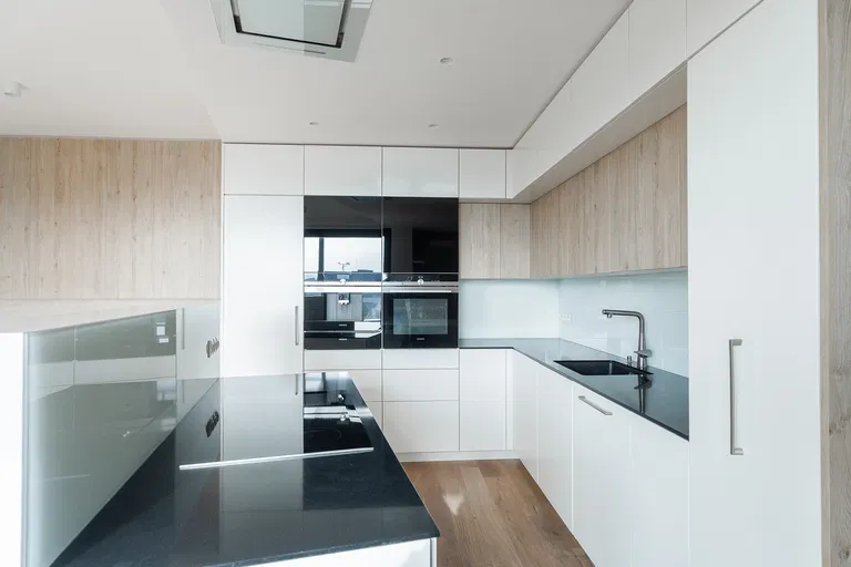 Kačírkova, Jinonice - Prague 5 | Sale, Apartment, Three-bedroom (4+kk), 148 m²