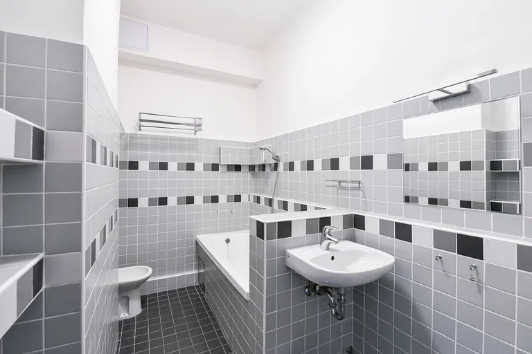 Evropská, Dejvice - Prague 6 | Sale, Apartment, Three-bedroom (4+kk), 108 m²