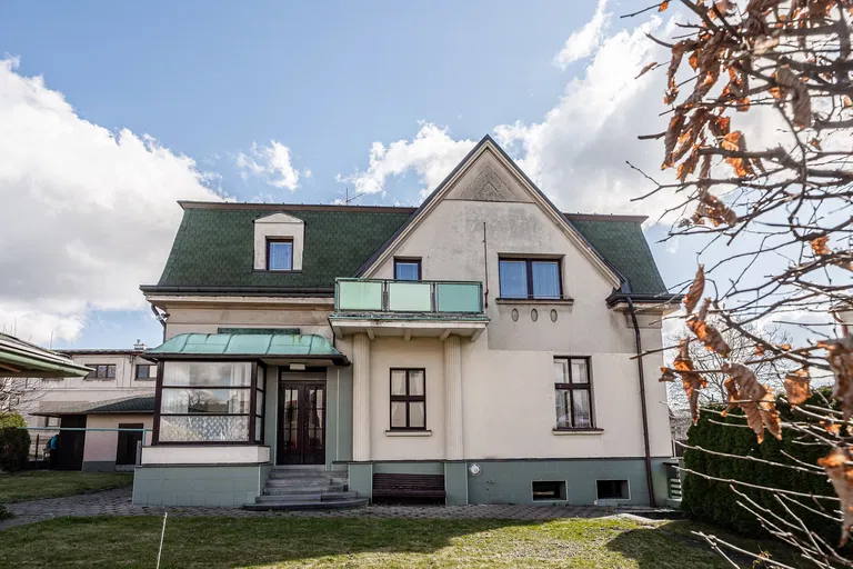 Jiráskova, Červený Kostelec - Náchod | Predaj, Rodinný dom, 7 izbový + 2 kuchyne, 445 m²