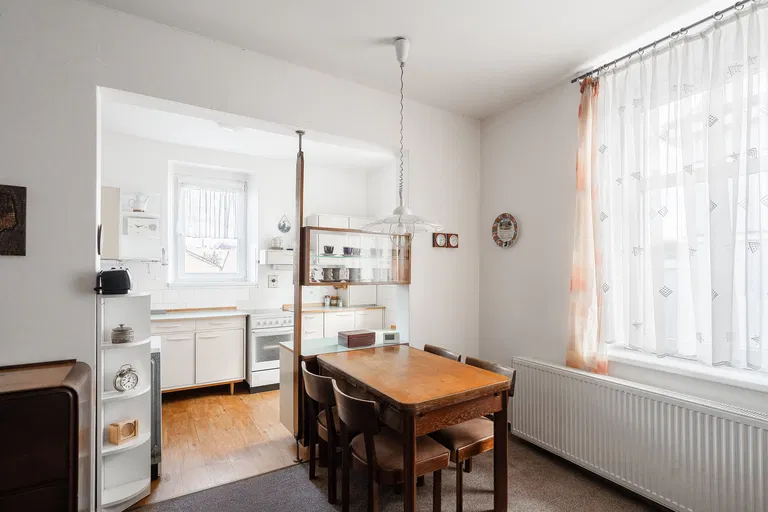 Jiráskova, Červený Kostelec - Náchod | Predaj, Rodinný dom, 7 izbový + 2 kuchyne, 445 m²