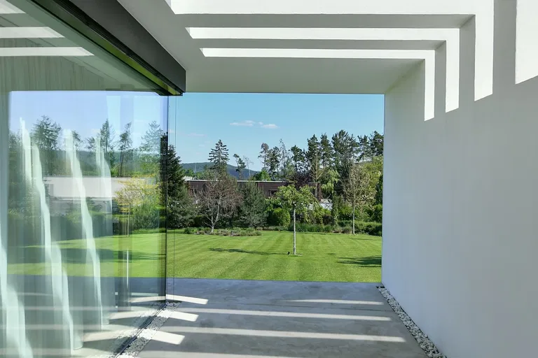 Ke Krásné Stráni, Vonoklasy - Praha-západ | Predaj, Rodinný dom, 7-izbový, 653 m²