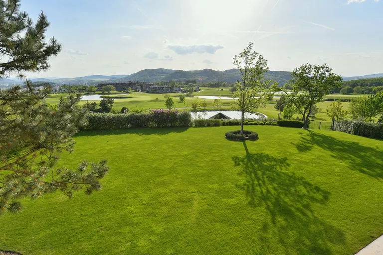 U Hájku, Beroun - Beroun | Predaj, Rodinný dom, 8-izbový, 811 m²