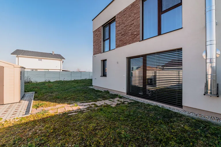 Súmračná, Rovinka - Senec | Predaj, Rodinný dom, 4-izbový, 133 m²