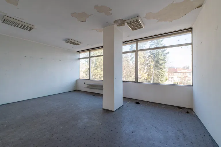 Štefánikova, Púchov - Púchov | Predaj, Administratívna budova, 6 805 m²