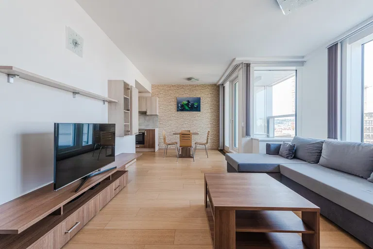 Landererova, Staré Mesto - Bratislava I | Sale, Apartment, One-bedroom (2+1), 59 m²