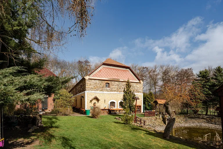 Milešov, Velemín - Litoměřice | Sale, House, Five-bedroom (6+kk), 256 m²