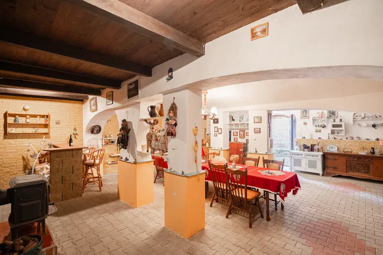 Milešov, Velemín - Litoměřice | Sale, House, Five-bedroom (6+kk), 256 m²