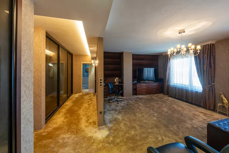 Ota Holúska, Záhorská Bystrica - Bratislava IV | Predaj, Byt, 3-izbový, 112 m²