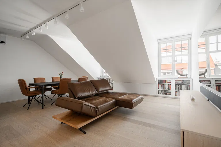 Podskalská, Nové Město - Prague 2 | Sale, Apartment, Two-bedroom (3+kk), 147 m²