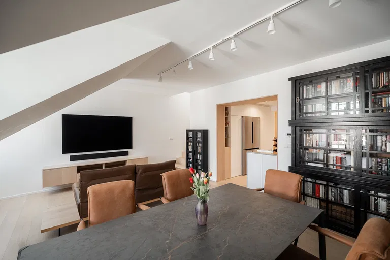 Podskalská, Nové Město - Prague 2 | Sale, Apartment, Two-bedroom (3+kk), 147 m²