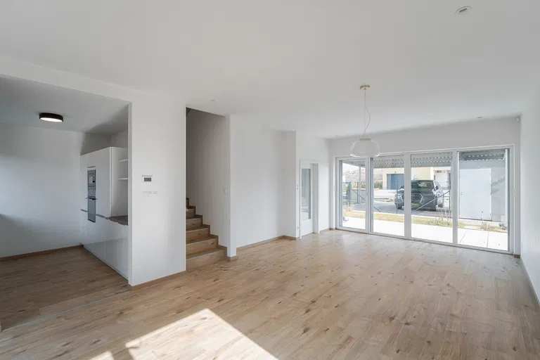 Pražská, Chýně - Praha-západ | Sale, House, Three-bedroom (4+kk), 103 m²