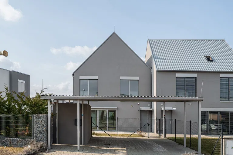 Pražská, Chýně - Praha-západ | Sale, House, Three-bedroom (4+kk), 103 m²