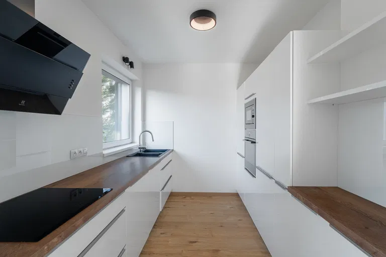 Pražská, Chýně - Praha-západ | Sale, House, Three-bedroom (4+kk), 103 m²