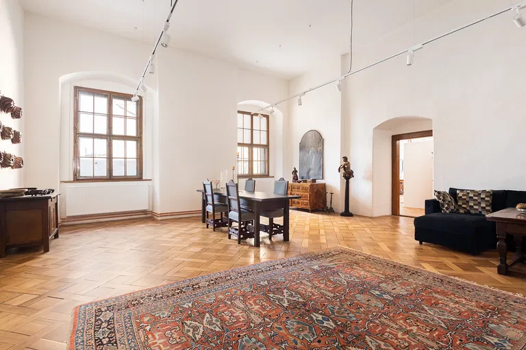 Náměstí, Velké Meziříčí - Žďár nad Sázavou | Sale, Office building, 1868 m²